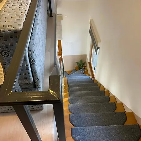 Hegyköz-szíve * Mikohaza