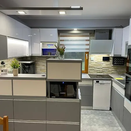Hegyköz-szíve Apartamento *
